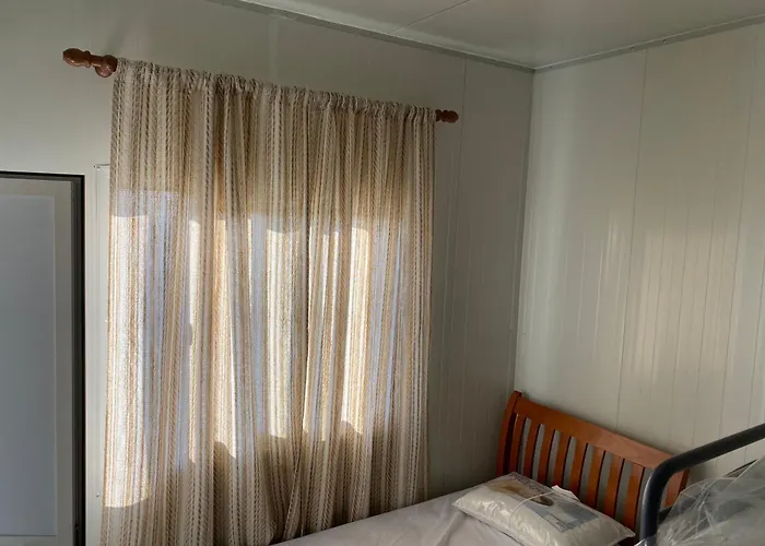 Mahane * טיראנה